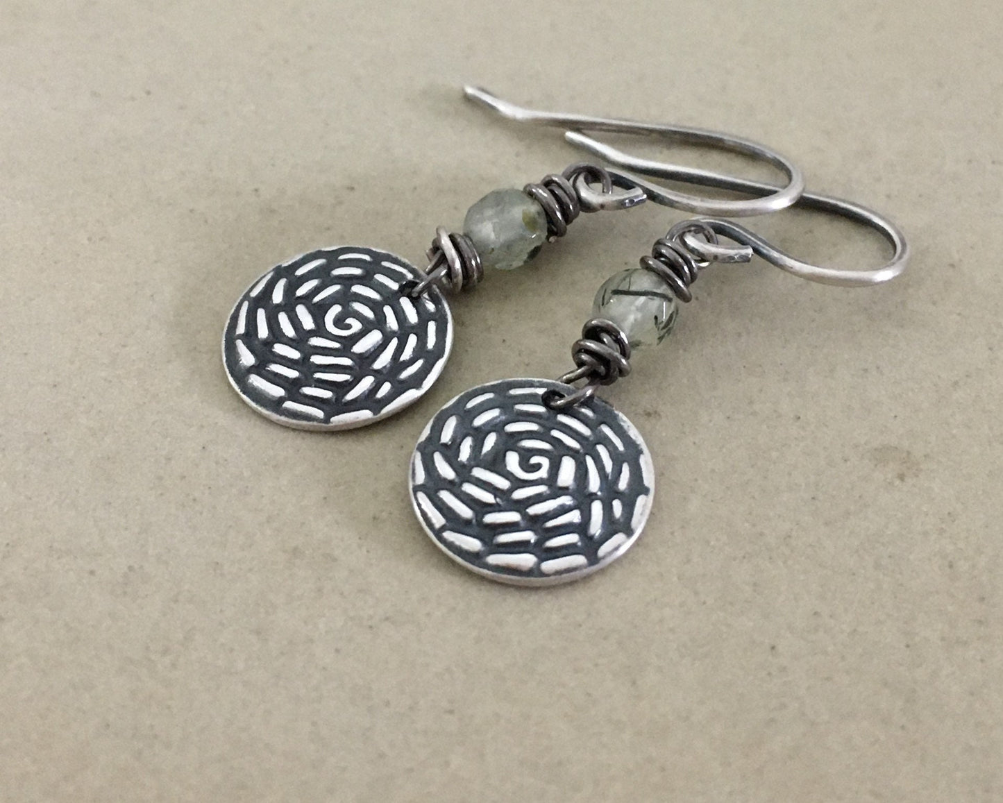 Petite floral silver earrings with prehnite