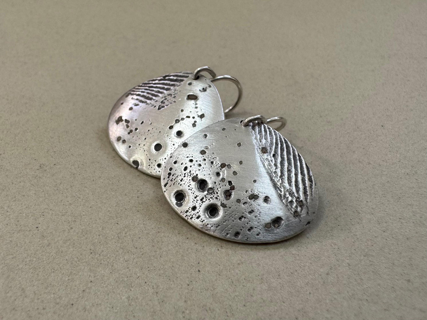 Silver seashell "fossil" and sand impression earrings