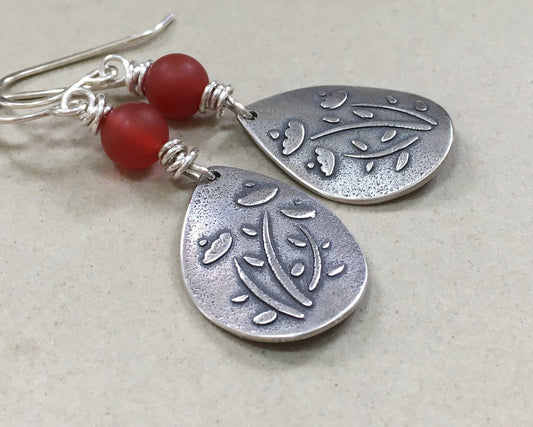 Poppy earrings in oxidized sterling silver with red carnelian beads