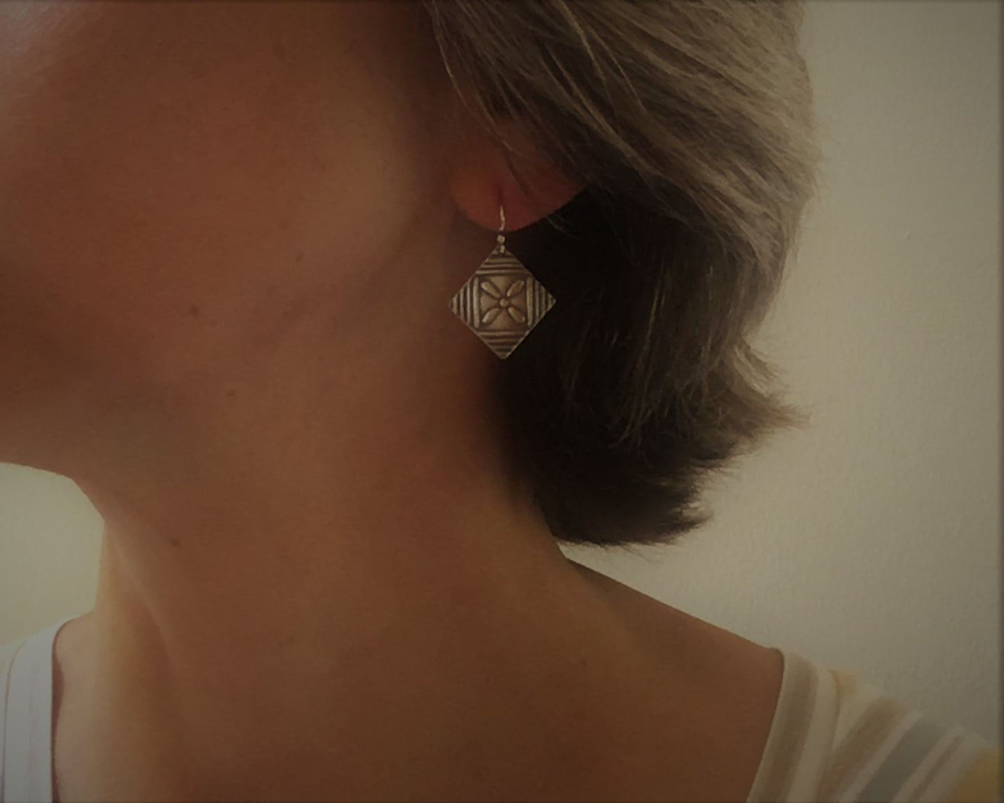 Flower and stripes earrings in oxidized sterling silver